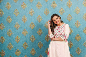 Top 8 Outfit Ideas to Shine During This Festive Season